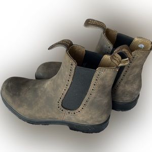 Brown Blundstone Size 9